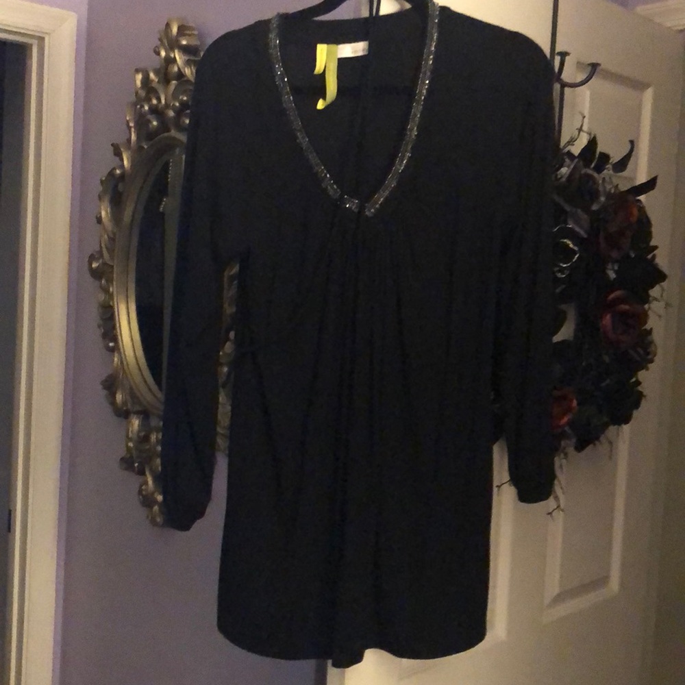 A PEA IN THE POD embellished maternity top shirt